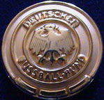 DFB-Logos/DFB-Pin-Adler-1b-Gold.JPG