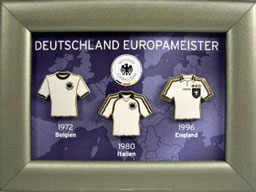 DFB-Trikots/DFB-Trikot-0000-Set-World-Champs.JPG