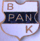 UFOs-3801-3900/3889-BK-Pan.jpg